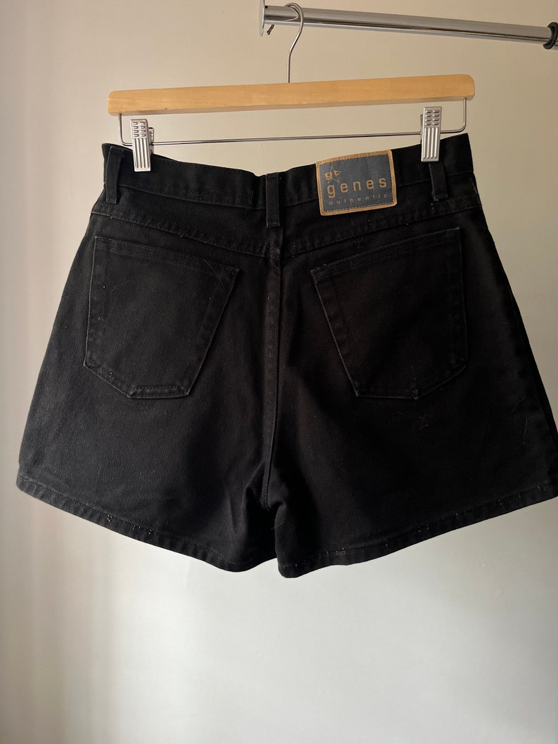 Jort en jean noir des années 1990 short en jean vintage image 1