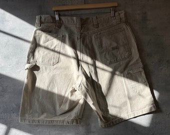 1990s Beige Cargo Jorts | Vintage Carpenter Jean Shorts