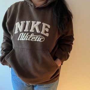 vintage nike sweater brown