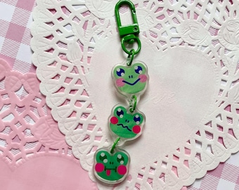 Llavero acrílico de rana de tela / Adorno kawaii de anfibio verde para bolso o cartera