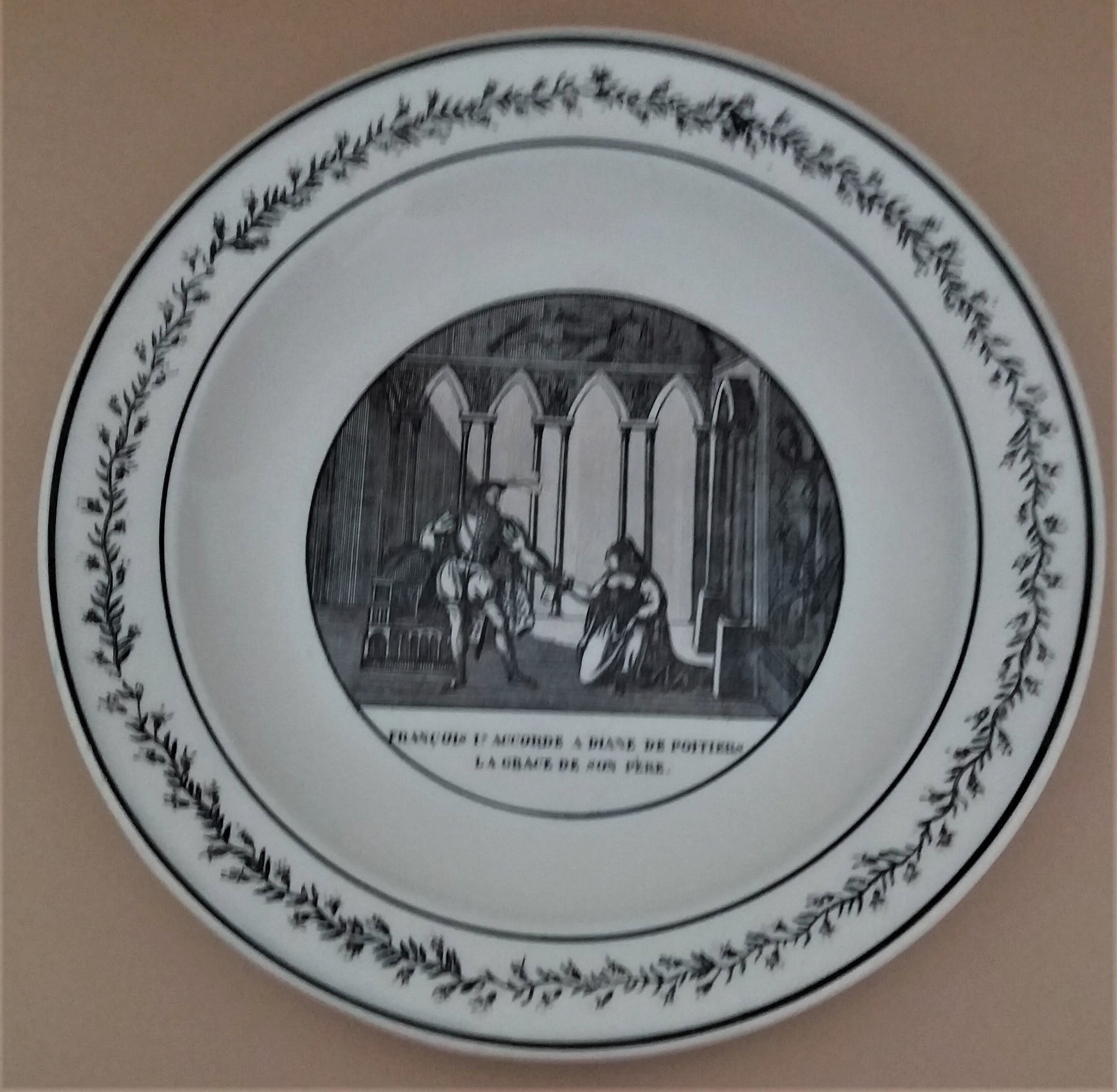 Plaque de Majolique Antique Français Creil Montereau Début Xixe