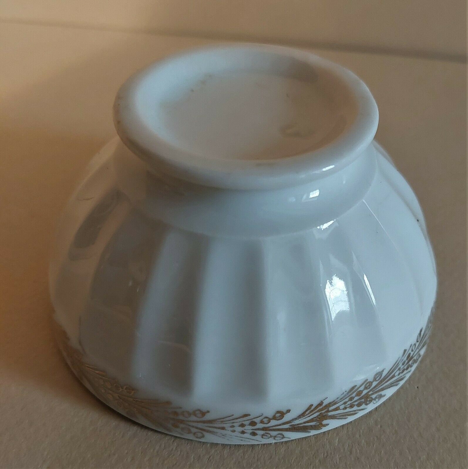 Bol en Porcelaine Frise Dorée