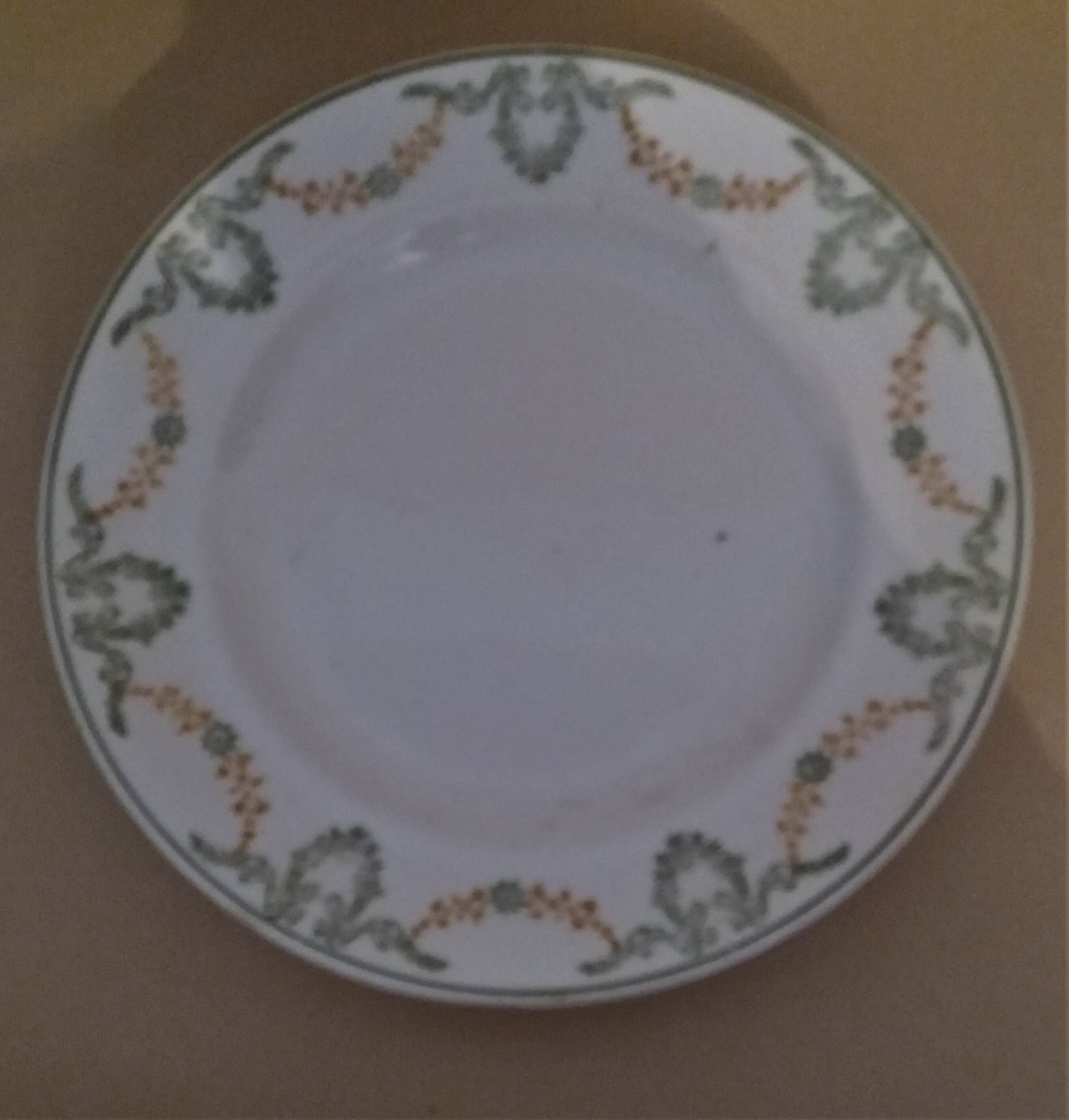 Antique Français Plat de Gâteau Majolica Longwy Georges Décor