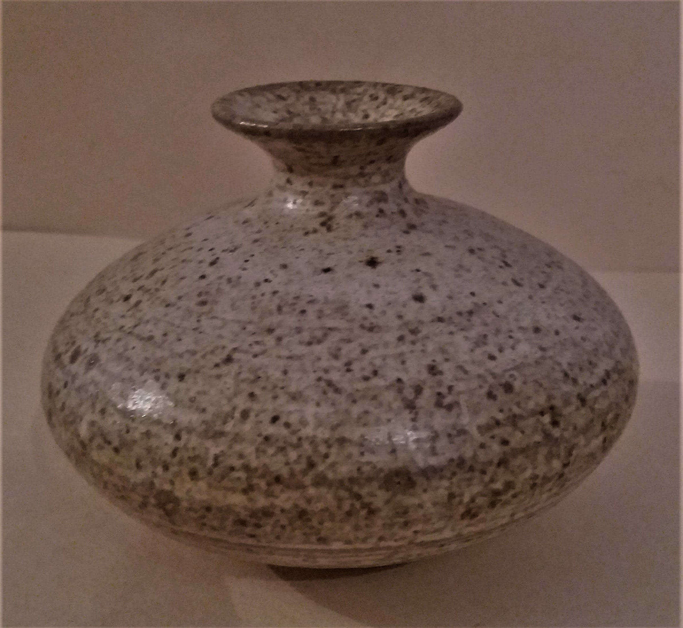 Vase de Français Vintage Signé Nb