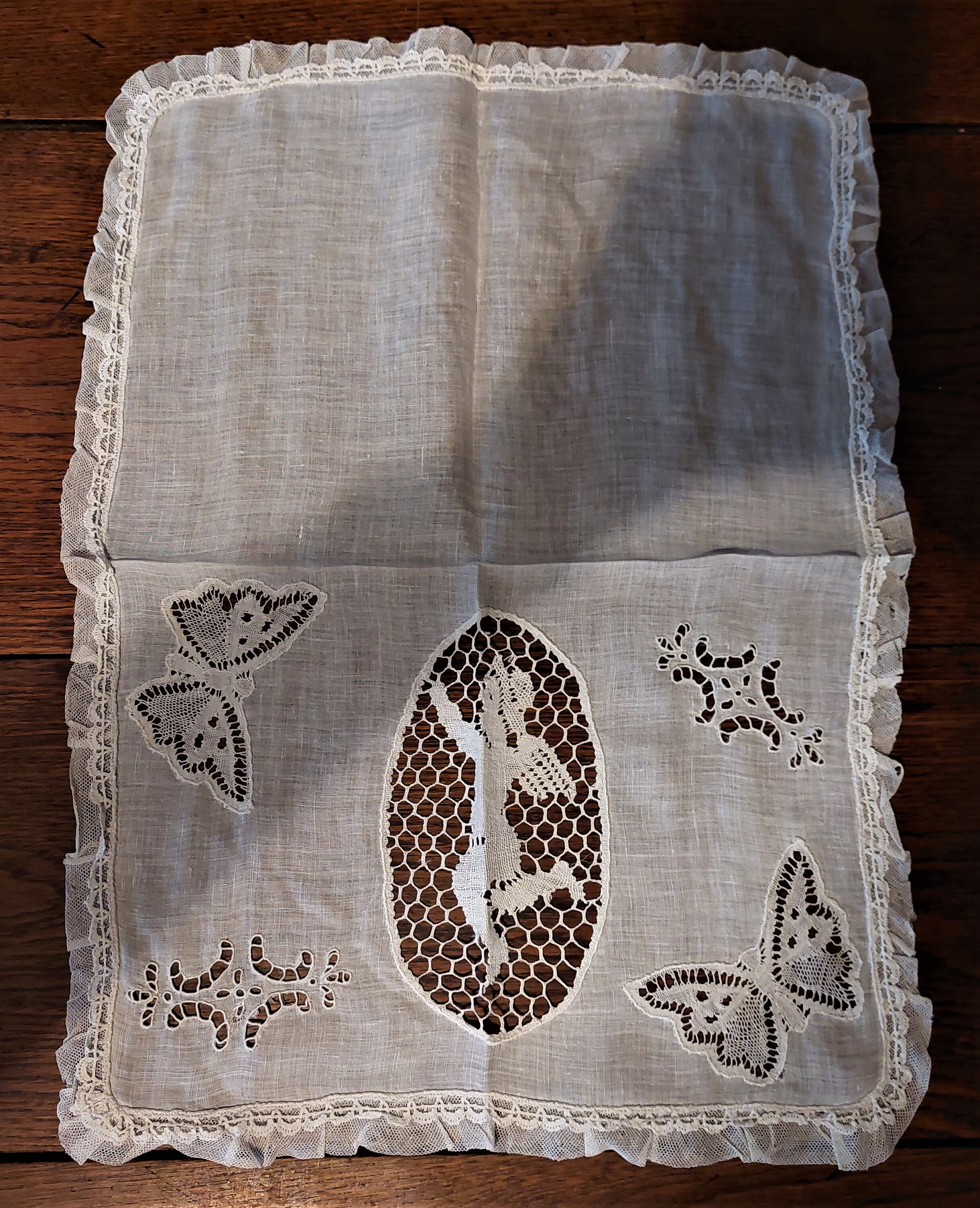 Antique Français Doily