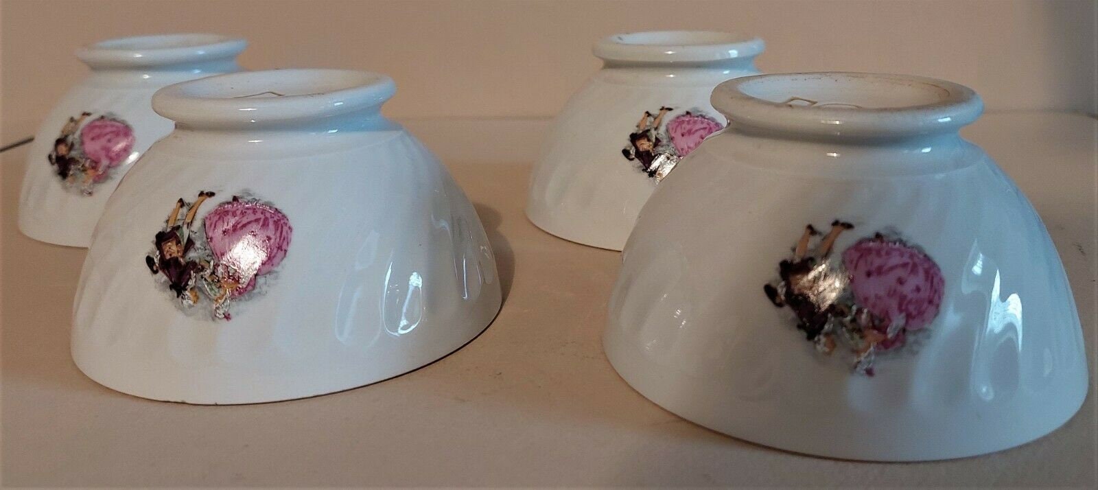 Bols Porcelaine Série de Quatre Sarreguemines Années 60