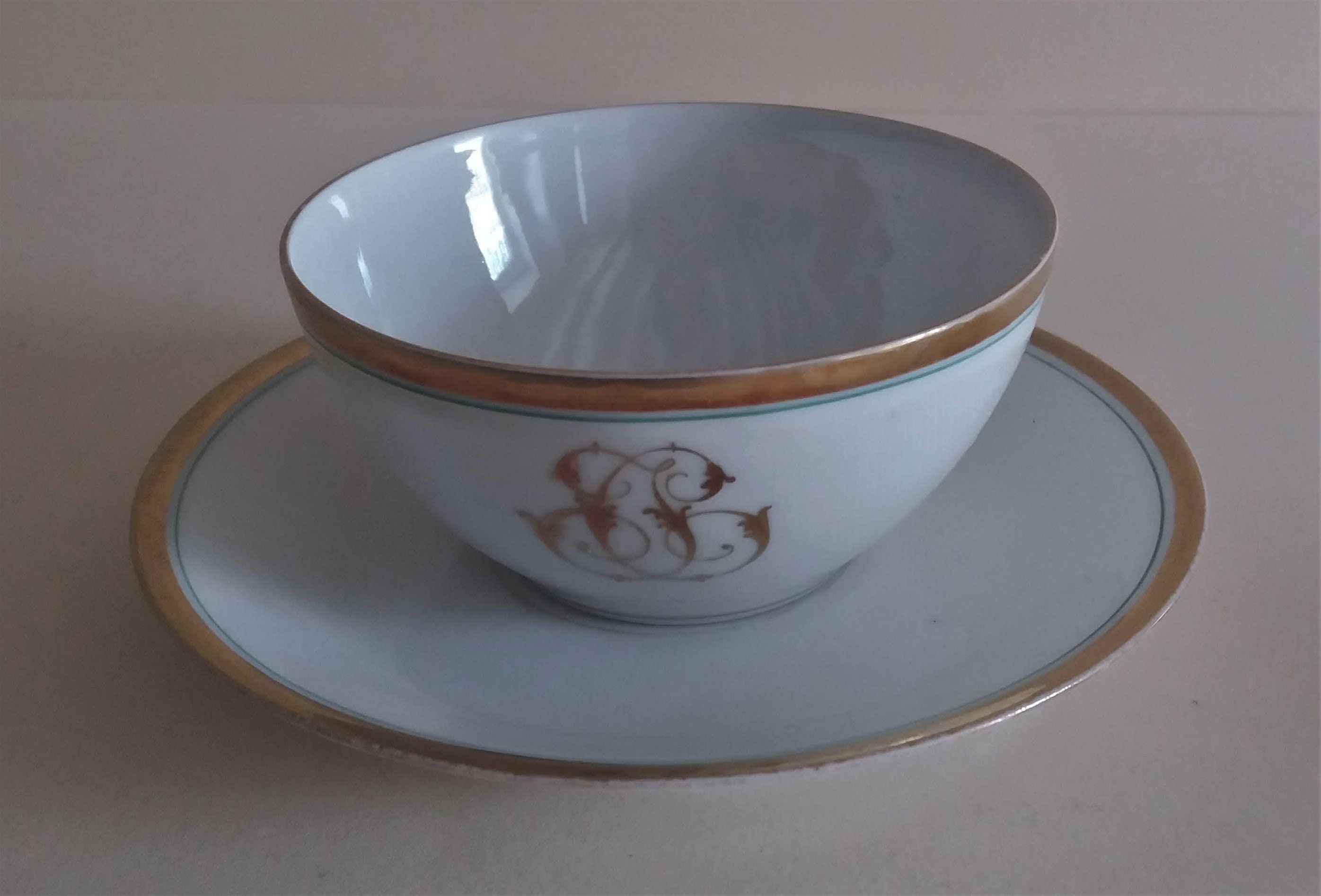 Ancienne Tasse Français et Soucoupe Porcelaine de Paris