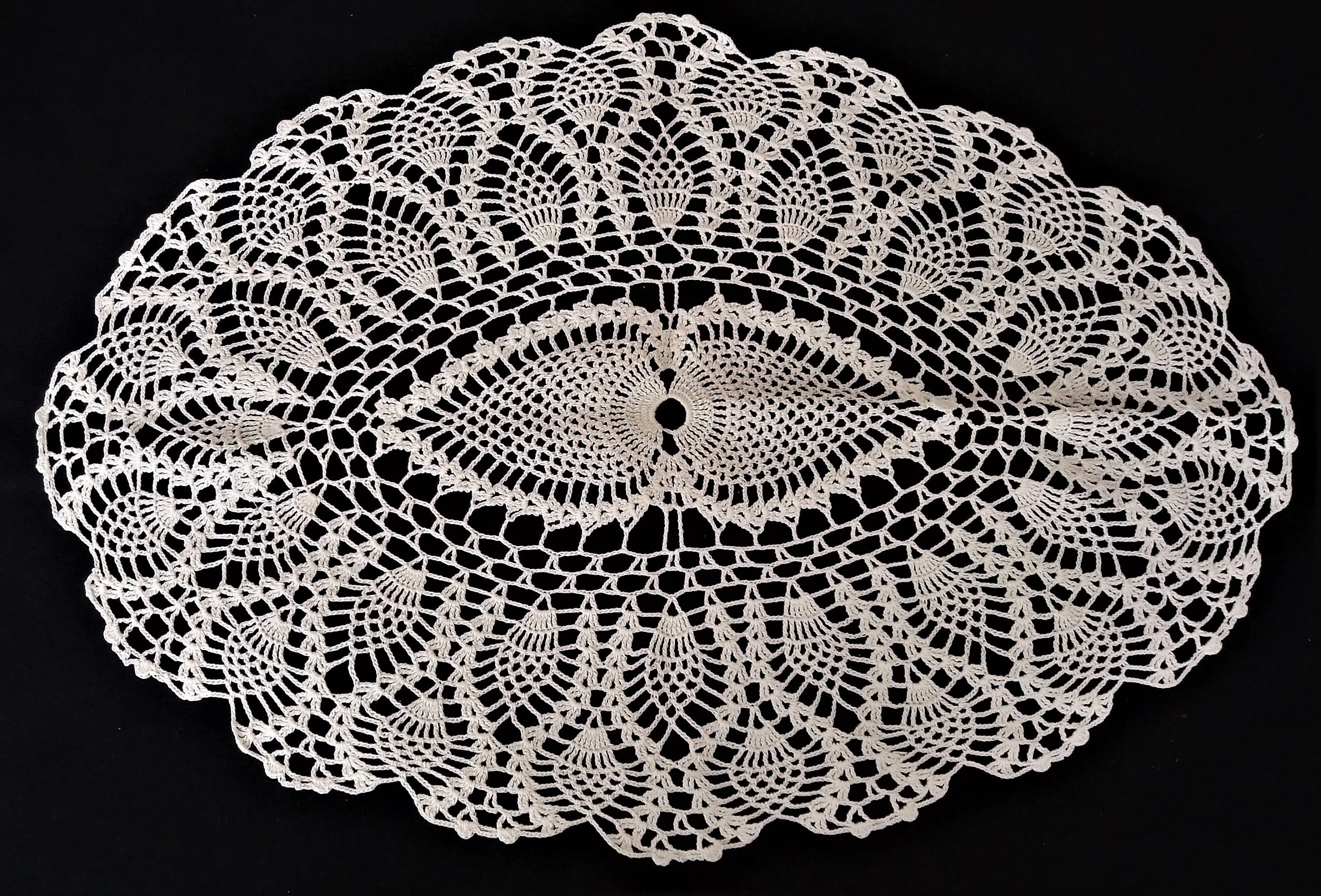 Crochet Français Vintage Doily