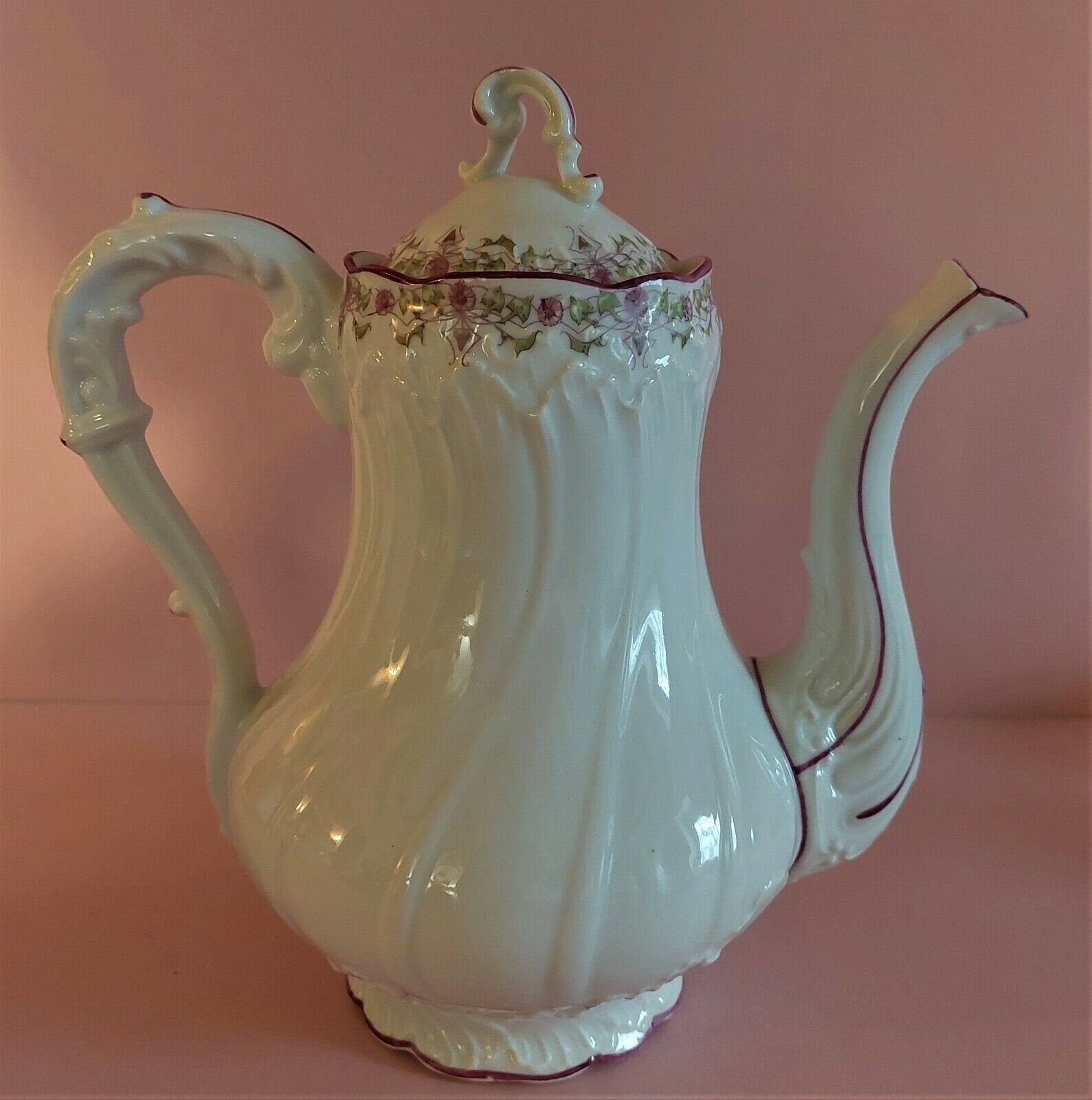 Cafetière Verseuse en Porcelaine de Paris Début Xxème