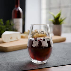 Verre à vin sans pied humoristique - Ici pour les huées, cadeau amusant pour Halloween, verrerie pour amoureux des fantômes, cadeaux pour les amateurs de vin, [...]