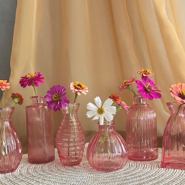 Jarrones de vidrio rosa claro con forma de capullo: minijarrones de inspiración vintage, se venden por unidad.