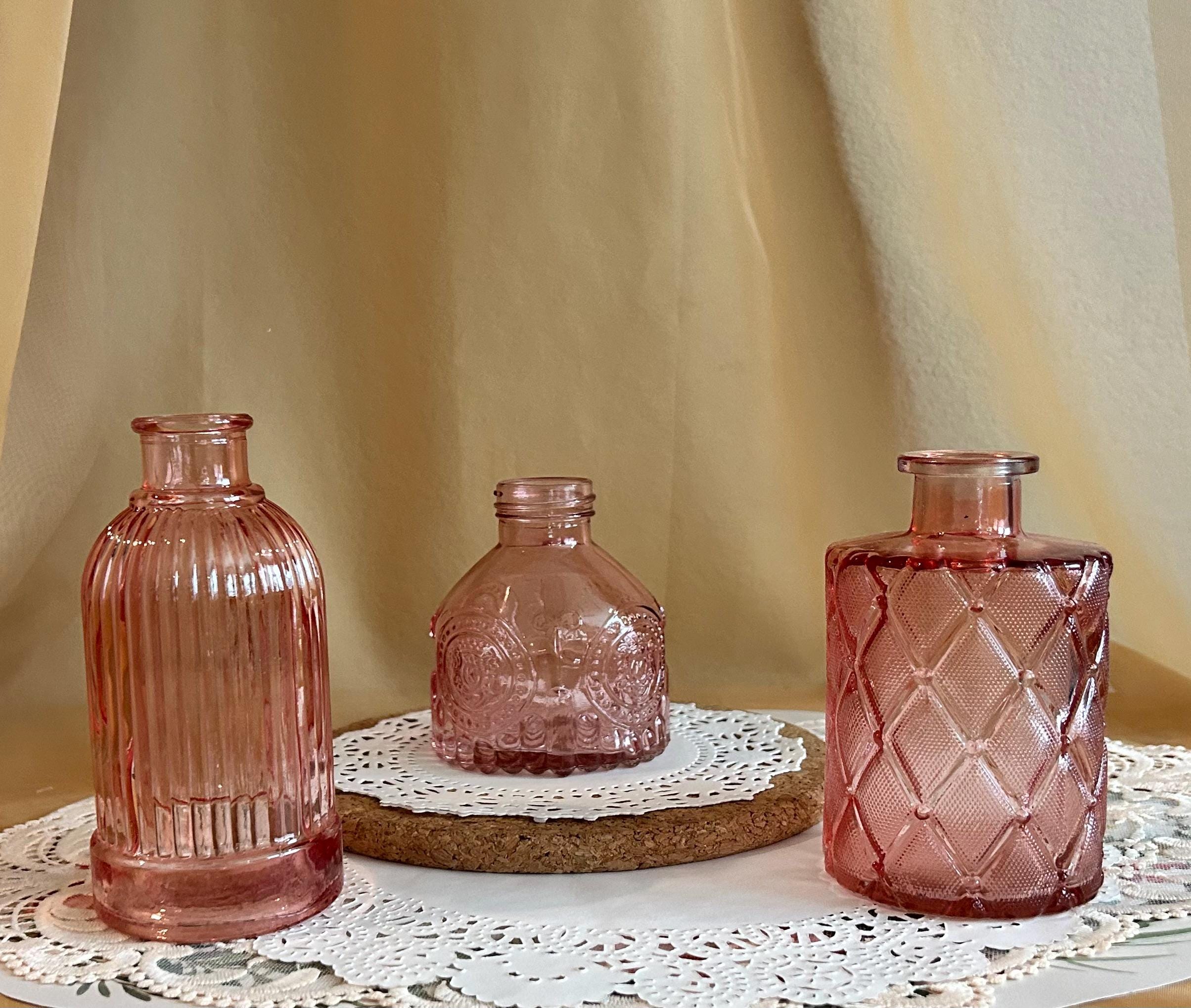 Vintage-Style Pink Glass Bud Vases – Decorative Assorted | Elegant Embossed & Textured Small Vases