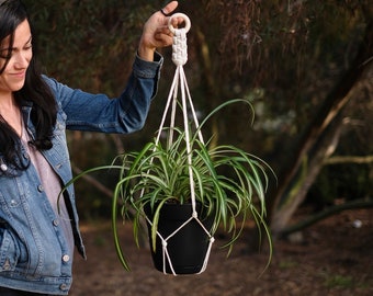 Simple, Elegant No Tassel Macrame Plant Hanger, No Tail Macrame, Minimalist Macrame Plant Hanger, Hanging Plant Holder