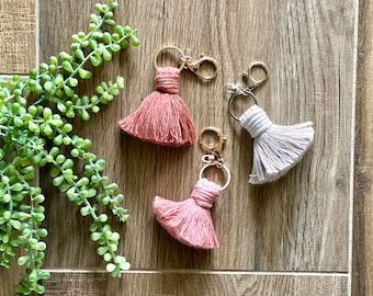 Macrame tassel keychain