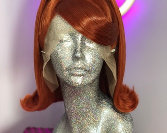 Kim Kar-trashian unit with side swoop