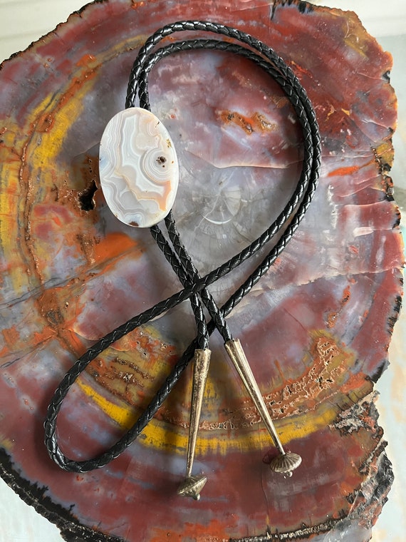 Agate Bolo Tie with Braided Leather and Silver Cap