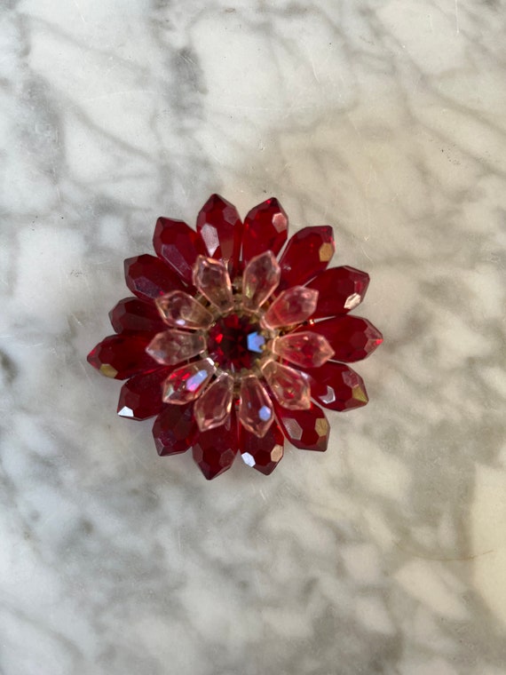 Stunning Red and Pink Flower Shaped Faceted Brooch