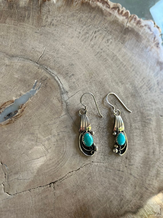 Vintage Navajo Turquoise and Sterling Silver Swir… - image 4