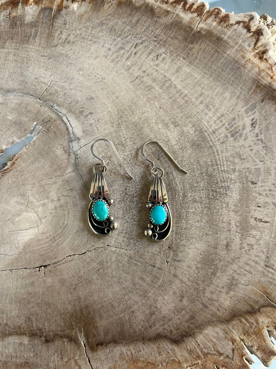 Vintage Navajo Turquoise and Sterling Silver Swir… - image 3