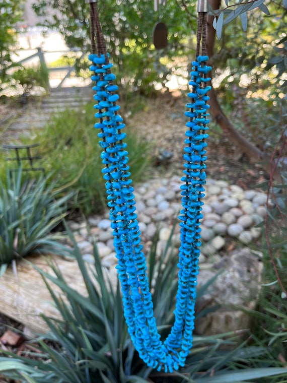Rare Vintage Santo Domingo Dark Blue Turquoise Ceremonial Necklace Rare Vintage Santo Domingo Dark Blue Turquoise Ceremonial Necklace