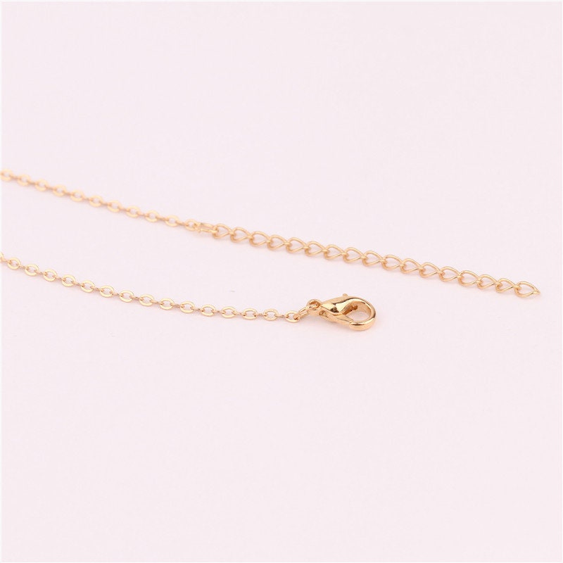 r initial anklet
