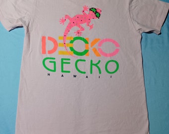 Vintage 1990s 1980s Neon Gecko Hawaii Hawaiian T-Shirt, Pink Stedman Medium