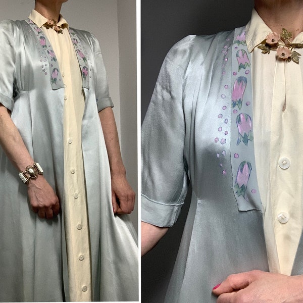 Vintage 1930s silk robe dressing gown lingerie nightdress trousseau pale blue peignoir painted detail