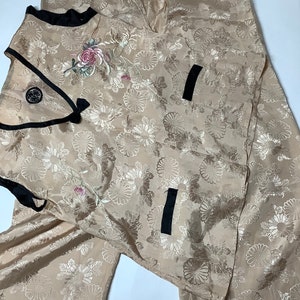 Antico pigiama cinese anni '20 in damasco di seta e rayon ricamato, pigiama giapponese, lingerie orientale asiatica, abbigliamento da casa