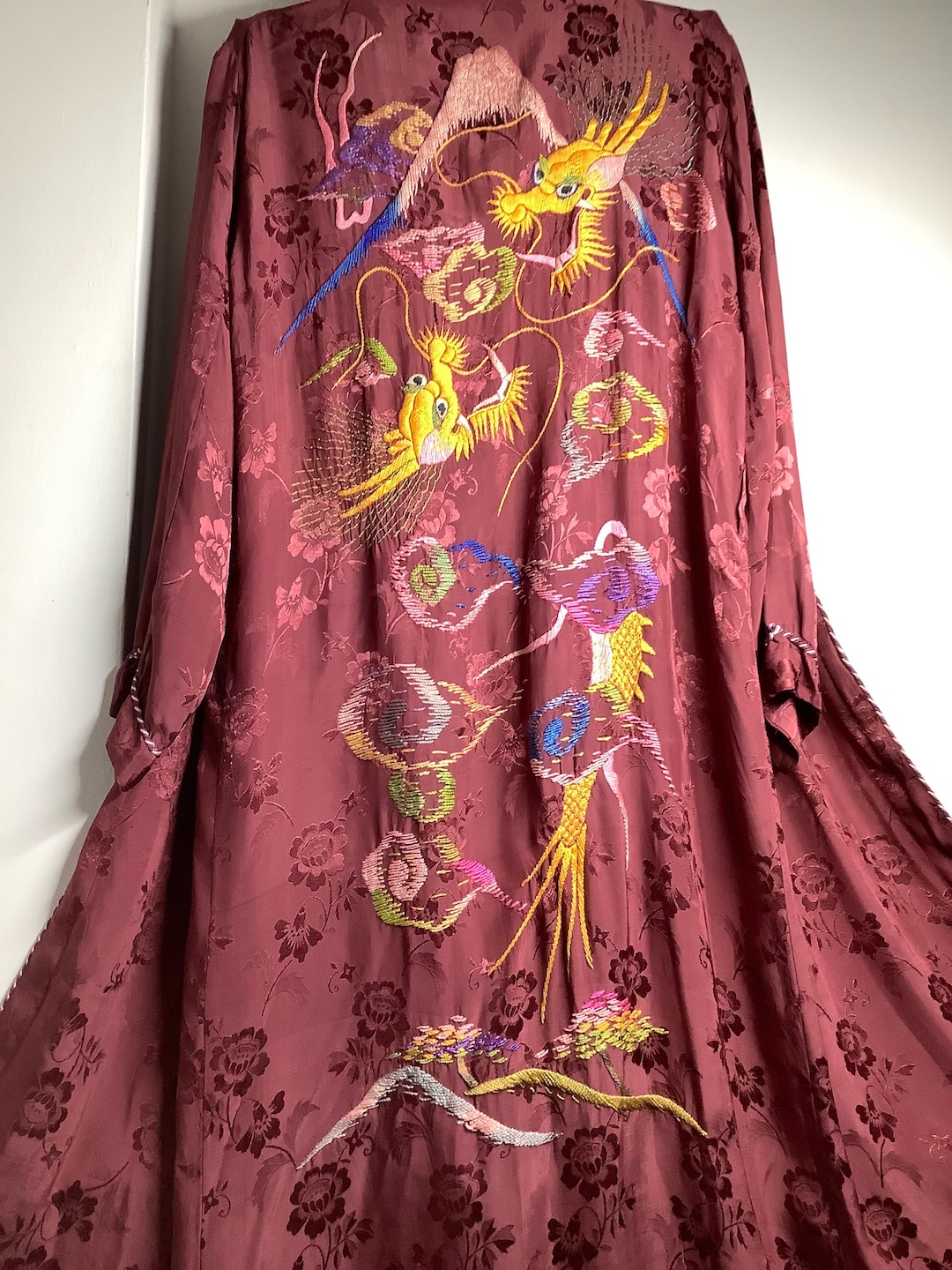 Dragon Theme Robe Vintage 1930s 1940s Rayon Robe With Hand Embroidery Flocked Damask ...