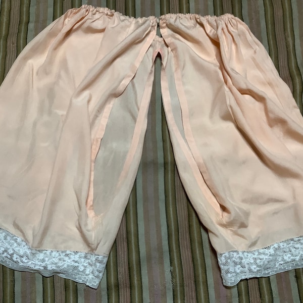 Vintage 1910s Edwardian shorts pants vintage size medium peach bloomers Antique