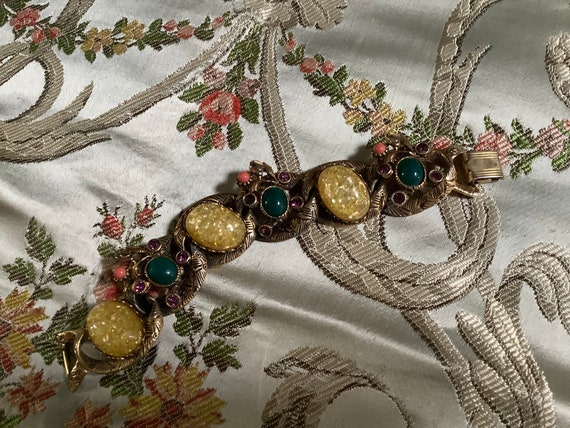 Vintage 1940s 50s chain bracelet lucite cab stone… - image 4