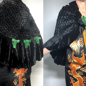 Antique silk velvet cape Edwardian / 1920s Hartnell London quilted effect black emerald green bow detail glamorous evening opera