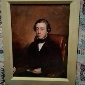 Antique oil portrait painting gentleman Victorian 19th century 1800s detailed figure painting on canvas sombre serious face of man