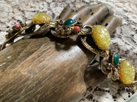 Vintage 1940s 50s chain bracelet lucite cab stone… - image 8