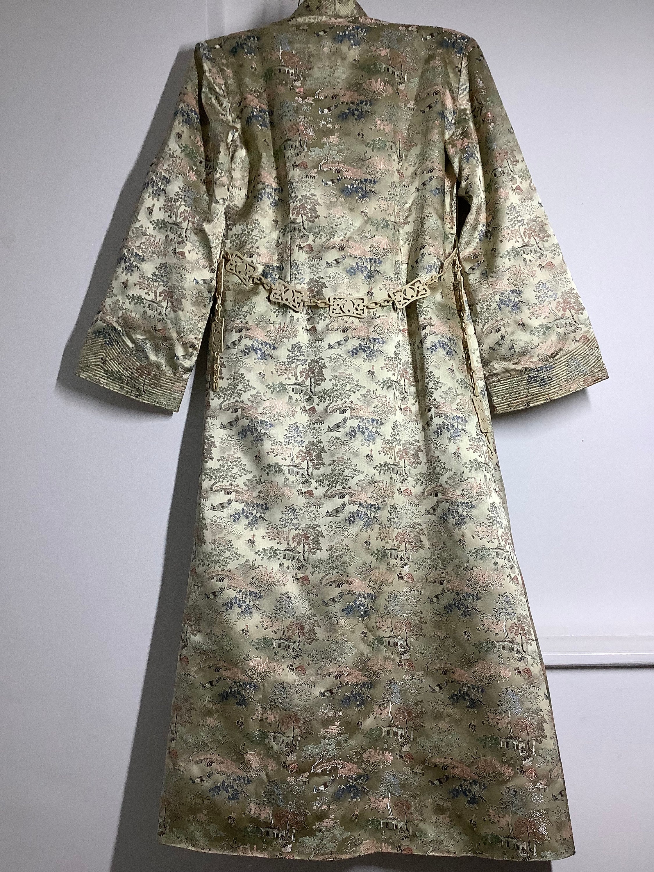 Vintage Glowing Brocade Coat Oriental 1930s 40s House Robe Chinese
