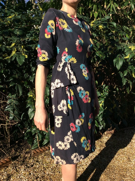 Vintage 1940s floral print dress. Original vintage