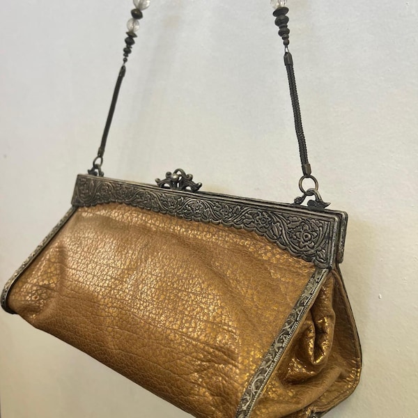 Retro Victorian leather triangular bag
