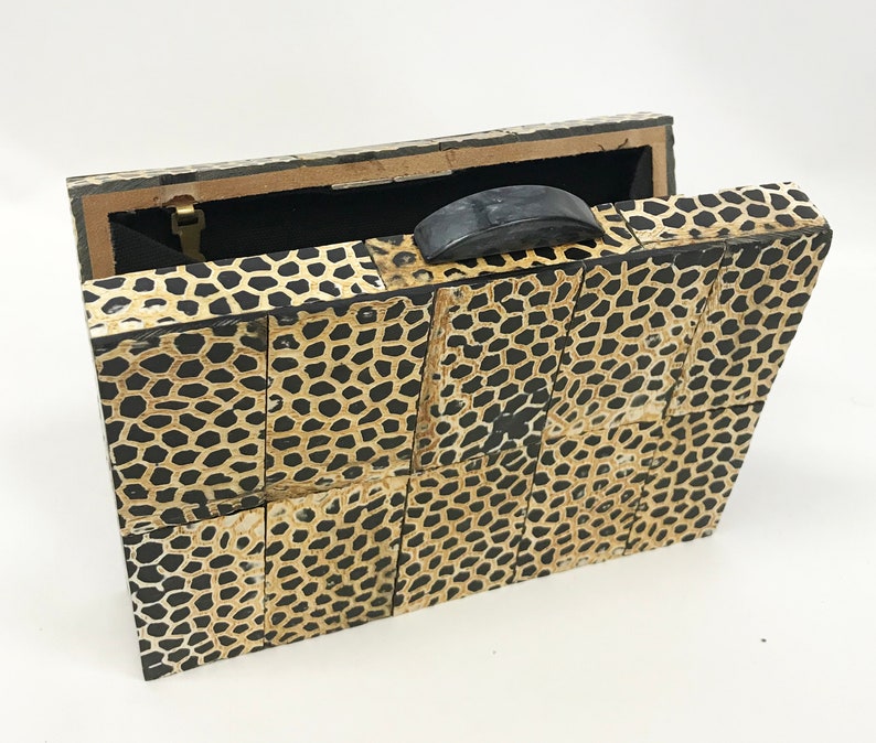 WOOD CLUTCH
