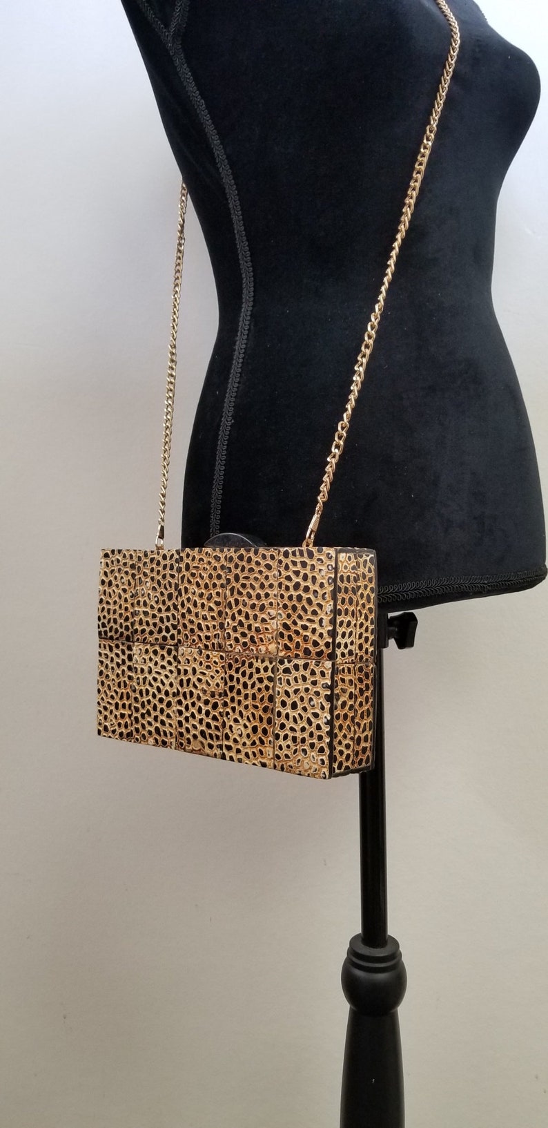 WOOD CLUTCH