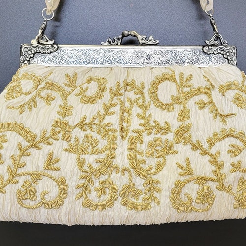Shops victorian clutch