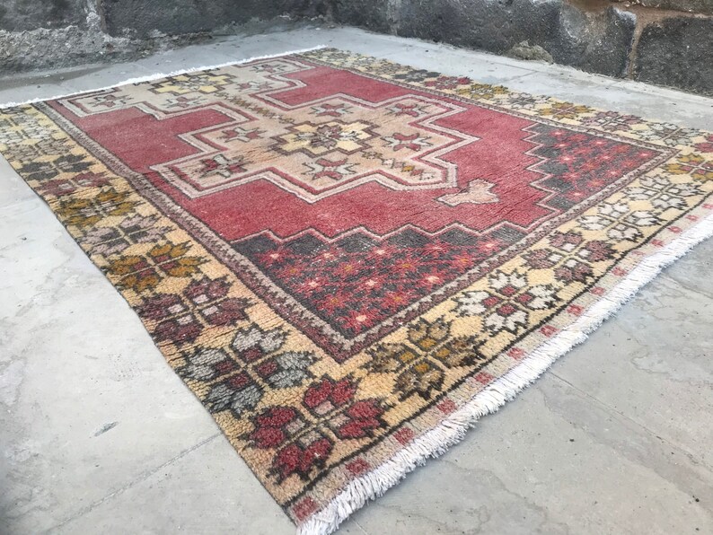 Handcraft Rug Vintage Carpet Eco Gift medium area antique carpet decorative handmade 4.1 x 5.3 ft Classic design