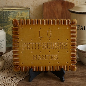Ancien dessous de plat publicitaire LU Petit-Beurre Nantes en céramique émaillée années 1970 vintage Made in France