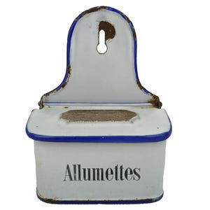 Vintage enamelled tin matchbox / Metal box / Antique French kitchen decoration / Sugar, coffee, pepper, salt shaker