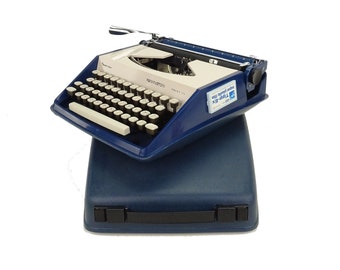 Rémington SPERRY Rand Envoy III typewriter / Vintage and industrial decor / French decoration / teenage bedroom and office decor