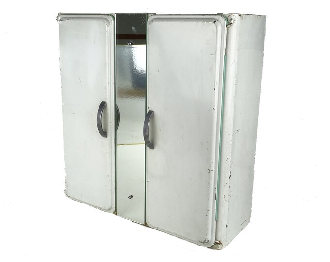 Vintage Metal Bathroom With Mirror / Industrial Vintage