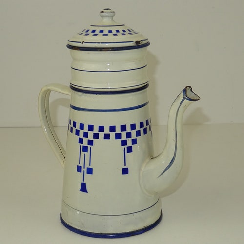 Old coffee maker in lustucru shops enamelled sheet metal / vintage kitchen decoration / country and nature atmosphere / rural cottage decoration / Vichy deco