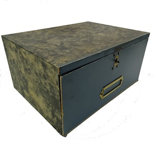 Caja de cartón antigua / baúl de almacenamiento antiguo / caja original / Francia vintage / decoración de dormitorio / decoración de loft de casa rural