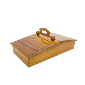 Naaister / Oude houten kist voor fournituren / accessoiredoos / vintage Frankrijk / slaapkamerdecoratie en landelijk huisje