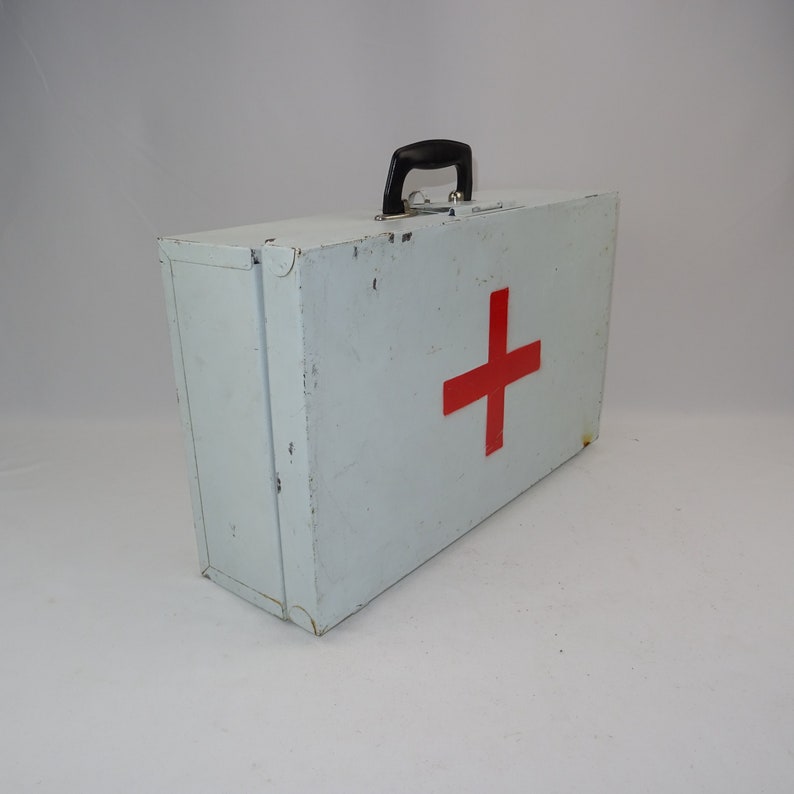 Indefinitely Metal first aid suitcase red All items in the store antique trun box pharmacy cross