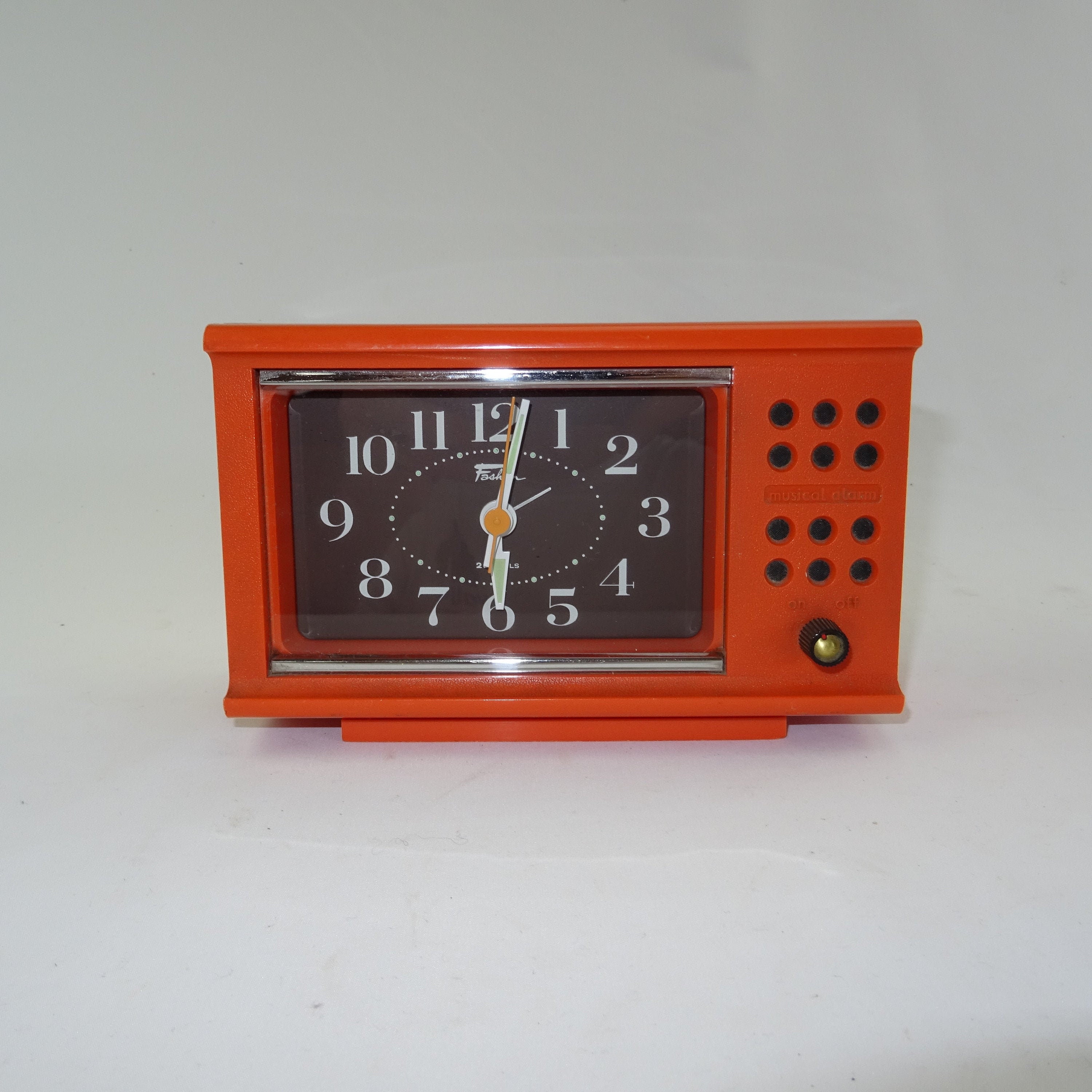 Réveil Musical Mécanique Fashion Orange/Horloge Vintage Japonaise Pour Décoration Cuisine Déco Chamb